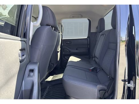 Used 2022 Nissan Frontier S w/ Technology Package RWD image 16