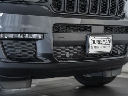 New 2025 Jeep Grand Cherokee L Limited w/ Luxury Tech Group II image 14