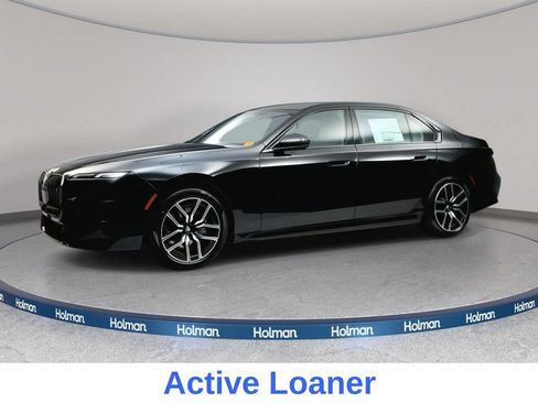 Used 2025 BMW i7 xDrive60 AWD/4WD image 6