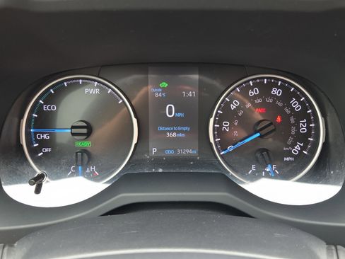 Certified 2022 Toyota RAV4 LE image 29