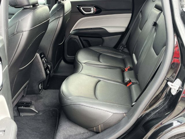 Used 2023 Jeep Compass Limited AWD/4WD image 15