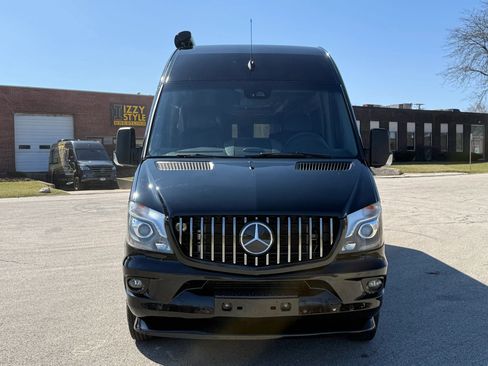Used 2015 Mercedes-Benz Sprinter 3500 image 2