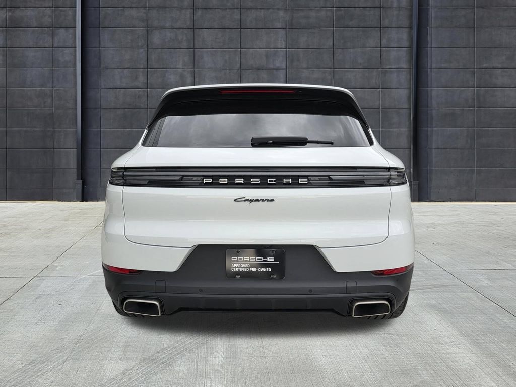 Certified 2025 Porsche Cayenne E-Hybrid AWD/4WD image 10