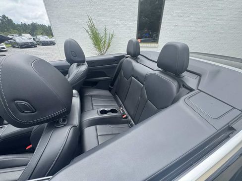 Used 2025 BMW 430i Convertible w/ Premium Package RWD image 21