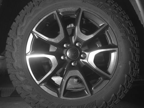 Used 2025 Nissan Rogue SV image 14