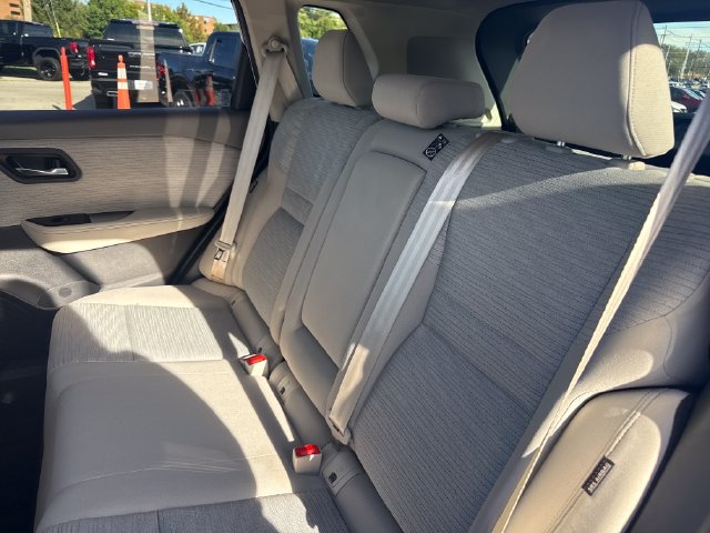 Certified 2023 Nissan Rogue SV AWD/4WD image 15