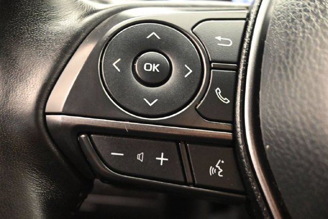 Used 2023 Toyota Camry SE FWD image 19
