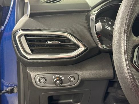 Used 2023 Chevrolet TrailBlazer LT FWD image 18
