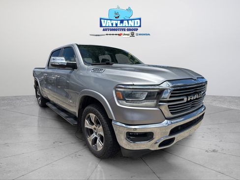 Used 2019 RAM 1500 Laramie AWD/4WD image 14