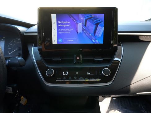 Used 2023 Toyota Corolla LE w/ Carpet Mat Package (TMS) FWD image 21