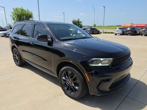 Used 2025 Dodge Durango GT w/ Blacktop Package RWD image 7