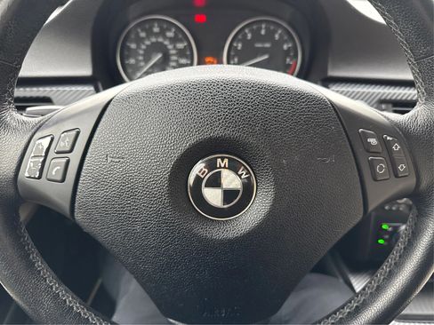 Used 2011 BMW 335i xDrive Sedan image 18