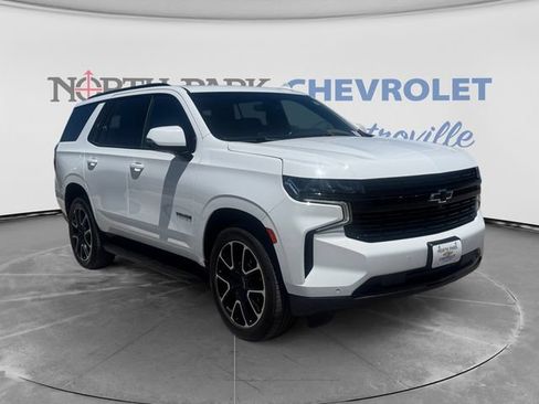 Used 2022 Chevrolet Tahoe RST w/ Luxury Package RWD image 3