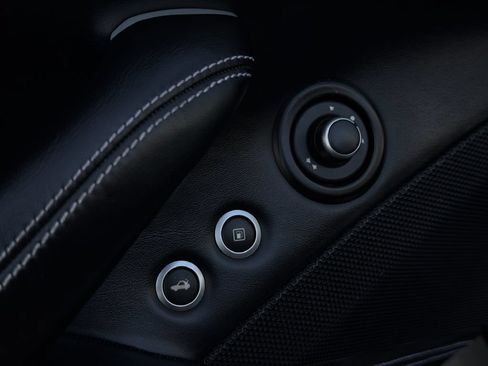 Used 2016 Ferrari California T RWD image 28