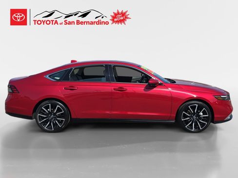 Used 2024 Honda Accord Touring image 6
