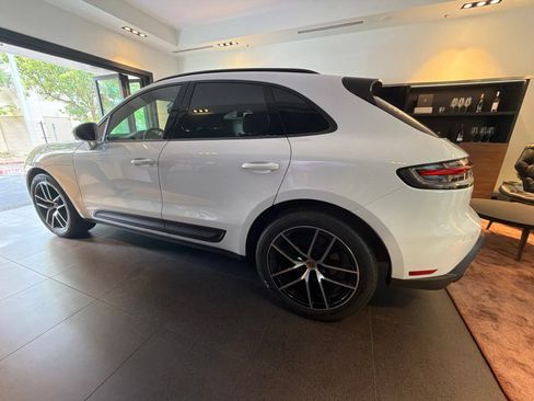 Used 2024 Porsche Macan AWD/4WD image 7