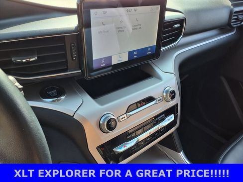Used 2022 Ford Explorer XLT w/ Equipment Group 202A image 15