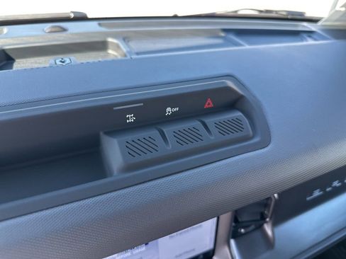 New 2025 Ford Bronco 4-Door image 23