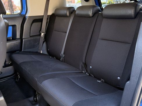 Used 2007 Toyota FJ Cruiser 4WD w/ Upgrade Pkg 1 image 31