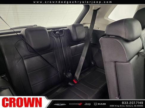 Used 2020 Volkswagen Tiguan SE FWD image 14