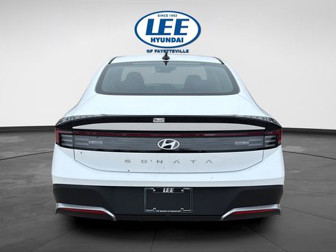 New 2026 Hyundai Sonata SE FWD image 5