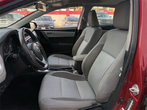 Used 2017 Toyota Corolla LE w/ LE Premium Package w/Moonroof image 24