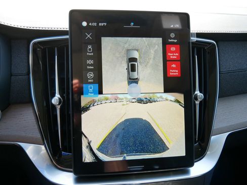 New 2025 Volvo XC90 T8 Plus w/ Protection Package Premier image 10