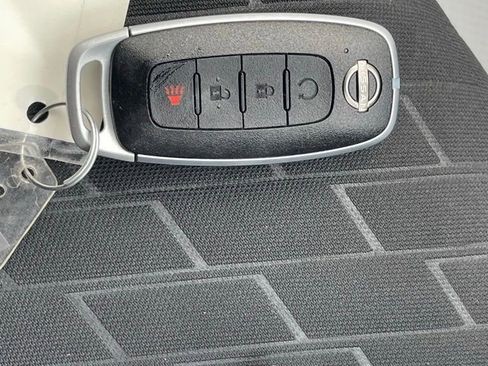 Used 2024 Nissan Kicks SV image 30