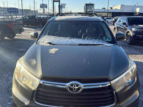 Used 2014 Toyota Highlander Limited image 5