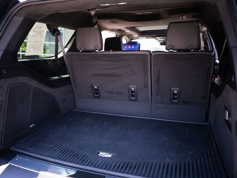 Used 2025 Cadillac Escalade ESV Sport Platinum w/ LPO, Floor Liner Package AWD/4WD image 52