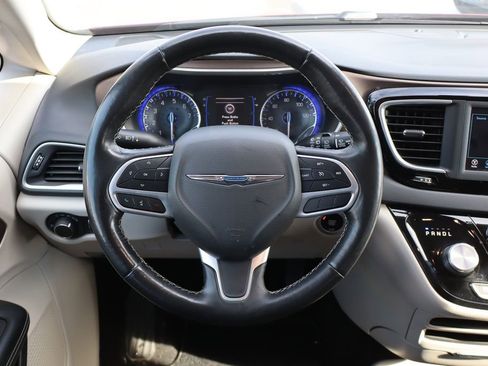 Used 2021 Chrysler Voyager LX w/ Cold Weather Group image 15