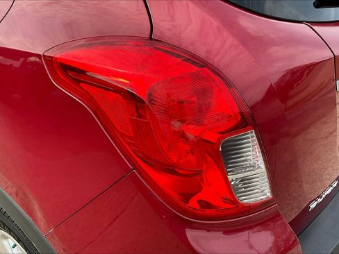 Used 2015 Buick Encore FWD image 28
