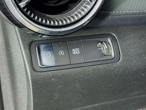 Used 2025 Chevrolet Equinox LT FWD image 10