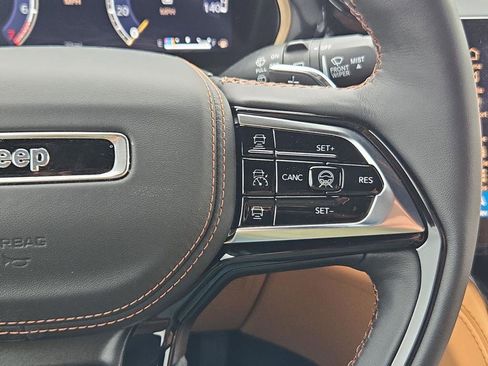 New 2026 Jeep Grand Cherokee Summit image 23