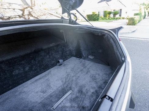 Used 2014 Aston Martin Vanquish Coupe image 53