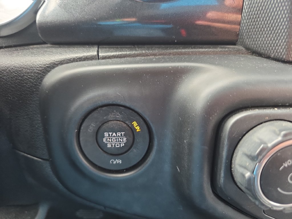 Used 2021 Jeep Wrangler Unlimited Sport AWD/4WD image 28