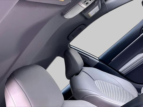 Certified 2023 Toyota Camry SE FWD image 14