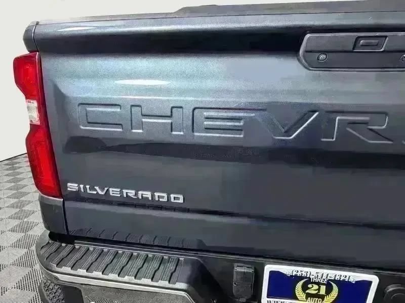 Used 2020 Chevrolet Silverado 1500 LTZ AWD/4WD image 10