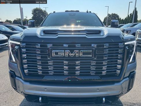 New 2026 GMC Sierra 2500 Denali Ultimate AWD/4WD image 9