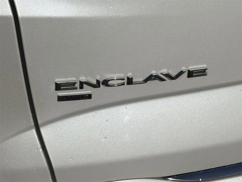 Used 2021 Buick Enclave Avenir w/ Avenir Technology Package image 30