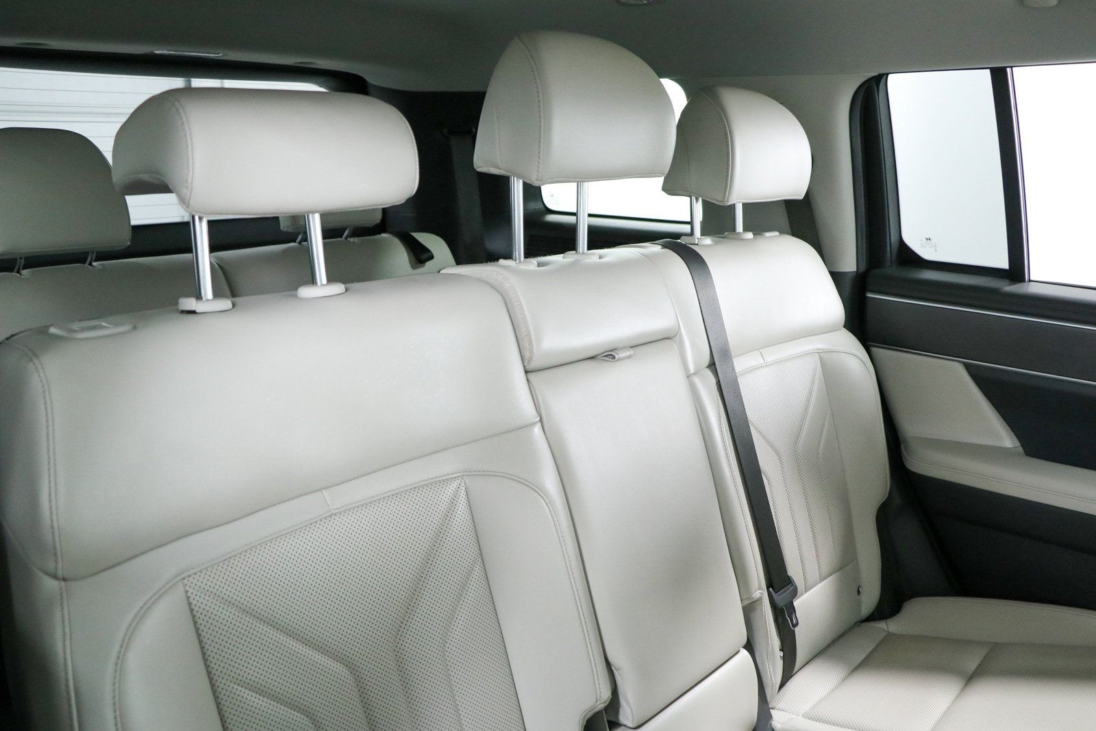 Used 2025 Hyundai Santa Fe SEL FWD image 22