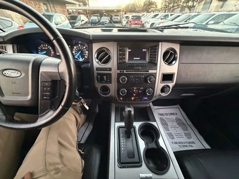 Used 2015 Ford Expedition XLT w/ Equipment Group 201A image 43