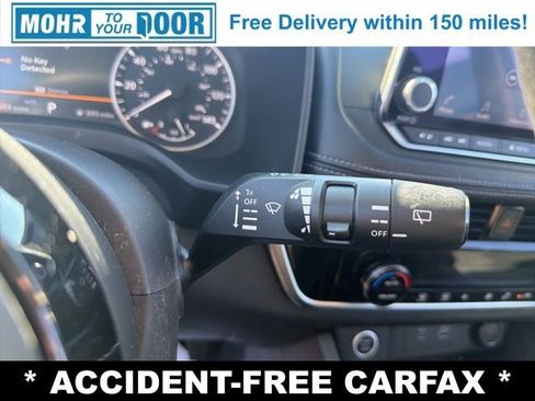 Used 2022 Nissan Rogue SV image 17