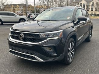 Certified 2022 Volkswagen Taos SE video 1