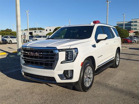 Used 2024 GMC Yukon SLT image 3