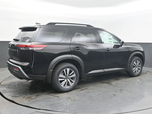 New 2026 Nissan Pathfinder SL FWD image 7