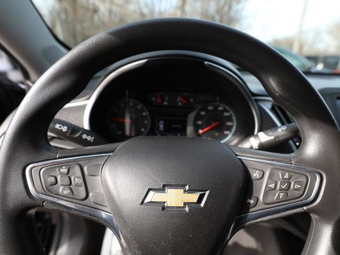 Used 2018 Chevrolet Malibu LS w/ LPO, Convenience Package 1 image 21