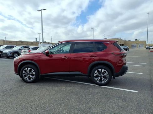 Used 2023 Nissan Rogue SV w/ SV Premium B Package image 2