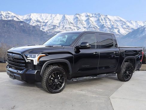 Used 2024 Toyota Tundra Limited AWD/4WD image 2