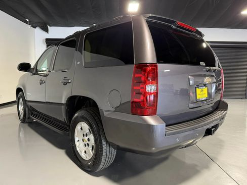 Used 2011 Chevrolet Tahoe LT w/ Luxury Package RWD image 4
